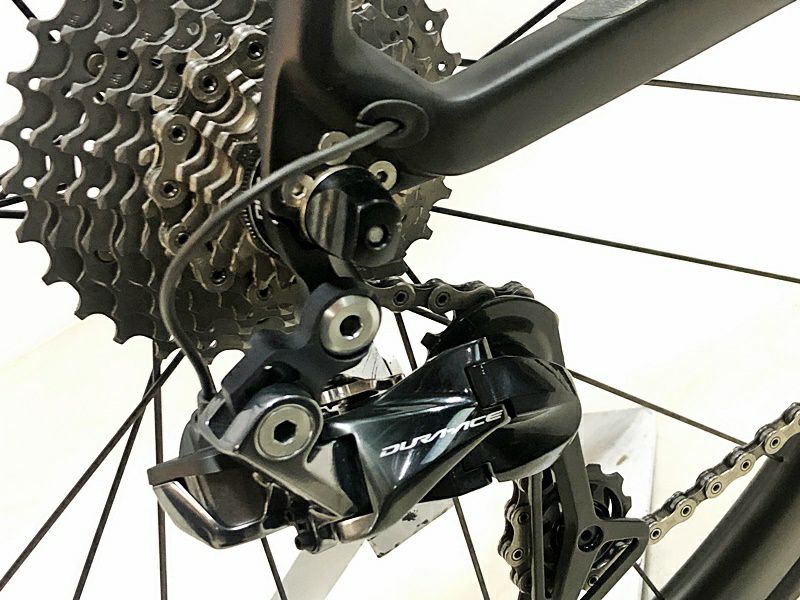 超美品 メリダ MERIDA スクルトゥーラ SCULTURA 10K-E DURA-ACE 電動Di2 2020年 カーボンロードバイク  50(S)サイズ ホワイト/ブラック