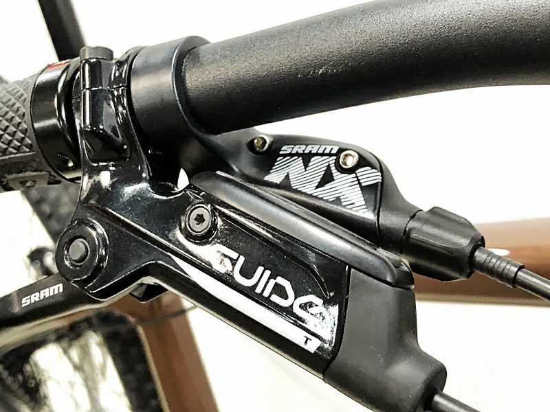 超美品 サンタクルーズ カメレオン CHAMELEON C R-KIT 2021年 SRAM NX Eagle 29er カーボン マウンテンバイク  Boost規格 Mサイズ BR