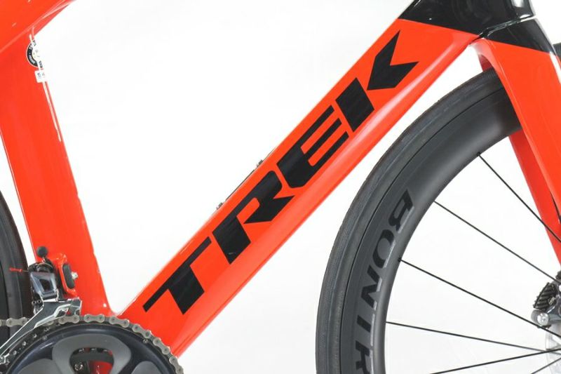 ◇◇トレック TREK マドンSL6 MADONE SL6 DISC ULTEGRA R8000 2019年モデル カーボン ロードバイク 54サイズ  11速 700C TA 油圧（サイクルパラダイス大阪より配送）