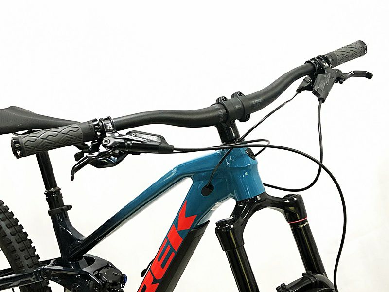 TREK SLASH8 フレーム美品 2021 Trek Slash gets more travel, custom thru-shaft shock