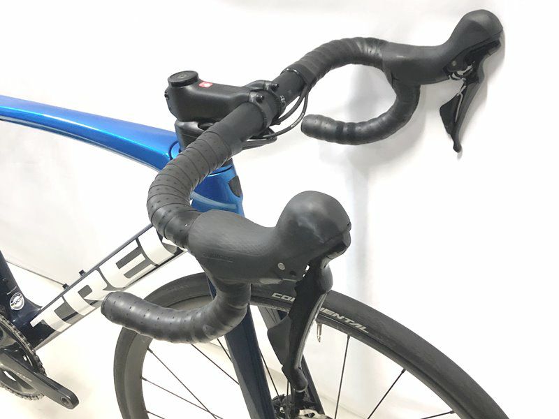 ○美品 トレック TREK エモンダSL5ディスク EMONDA SL5 DISC 105 2022 カーボンロードバイク 54サイズ ブルー ブラック