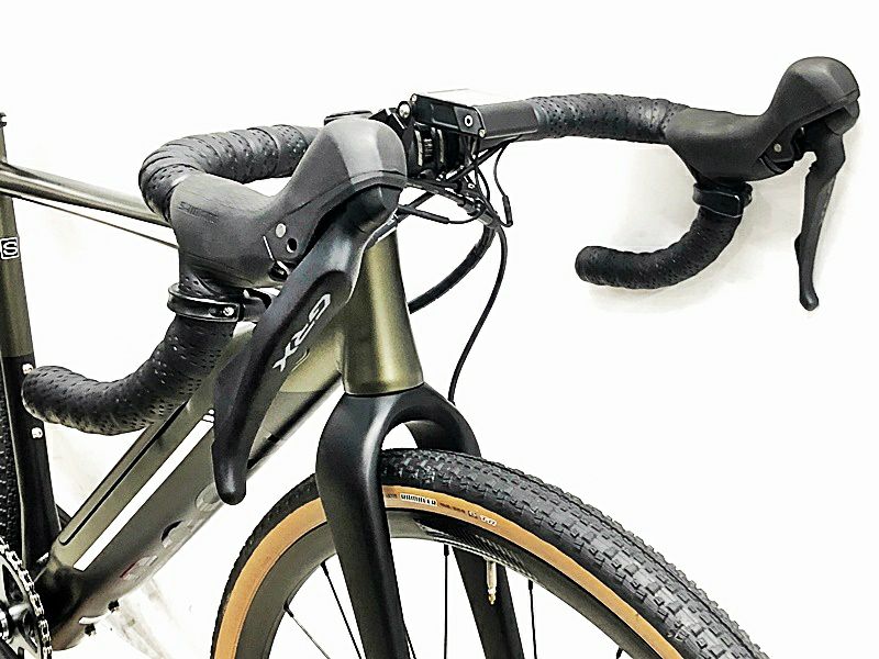 ○ 超美品 ベスビー BESV JG1 JG1 GRX 油圧DISC 2022年 E-BIKE 電動