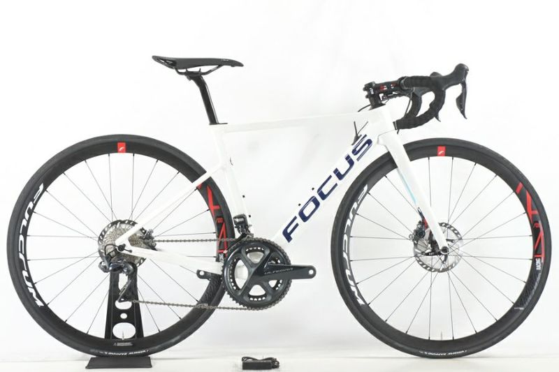 ◇◇フォーカス FOCUS イザルコマックスディスク IZALCO MAX DISC 8 2020年モデル カーボン ロードバイク XSサイズ  ULTEGRA Di2 R8050 11速（サイクルパラダイス大阪より配送）