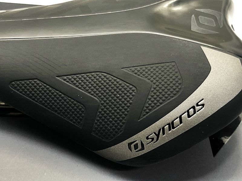 未使用 スコット SCOTT シンクロス Syncros XR1.5 チタンレールサドル narrow ナロー ブラック 131mm