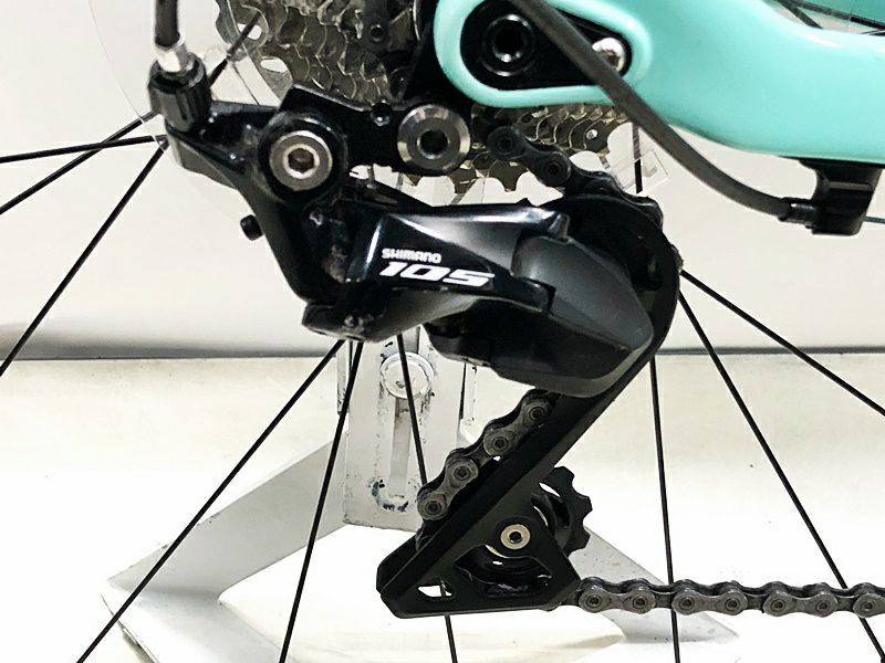 年末年始スーパーセール】訳アリ ビアンキ BIANCHI オルトレ XR3 ディスク OLTRE XR3 DISC 105 油圧DISC 2020年  カーボンロードバイク 50サイズ チェレステ【当サイト限定SALE】