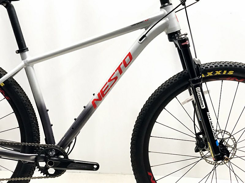 ○未走行品 ネスト トレイズ TRAZE XC 2022~2023年 29er マウンテンバイク Boost規格 18inchサイズ  グレー/ダークグレーグラデーション