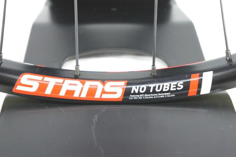 ◇◇スタンズ ノーチューブ STAN'S NOTUBES FLOW MK3 クリスキング