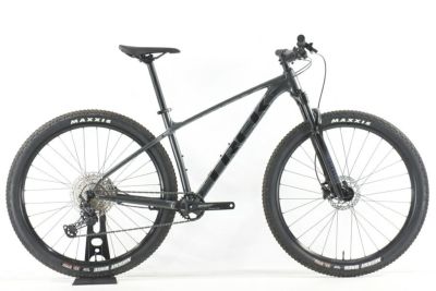 ◇◇トレック TREK エクスキャリバー8 X-CALIBER 8 2023年モデル アルミ マウンテンバイク MTB M/Lサイズ SHIMANO  DEORE XT 1x12速（サイクルパラダイス大阪より配送）