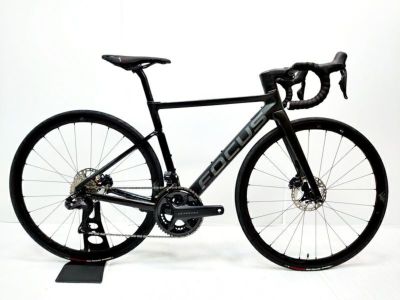 ▽▽フォーカス FOCUS イザルコ IZALCO MAX DISC 9 ULTEGRA 12速 電動Di2 2022年 カーボン ロードバイク  50サイズ ブラック（サイクルパラダイス福岡より配送）