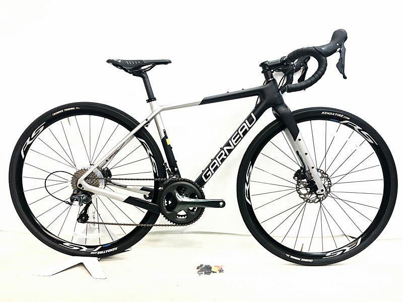 当サイト限定 完成車 BIG SALE】美品 ガノー GARNEAU ゼネラル GENERAL ROAD PERFORMANCE Tiagra  油圧DISC 2020年 カーボンロードバイク 460サイズ ブラック/シルバー【期間限定 6/26 午前10時迄】