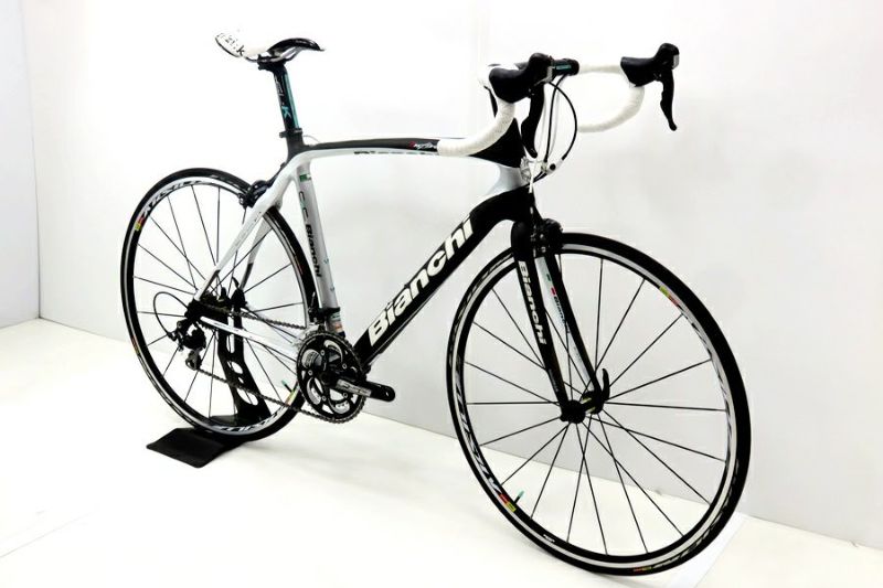 ビアンキ BIANCHI インフィニート INFINITO 105 2013年モデル カーボン ロードバイク 570インチ 2×10速  ブラック（サイクルパラダイス山口より配送)