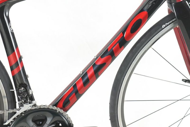 ◇◇グスト GUSTO RCR Team DURO SPORTS 2019年モデル カーボン ロードバイク Sサイズ SHIMANO 105  R7000 11速 左右反転カラー（サイクルパラダイス大阪より配送）