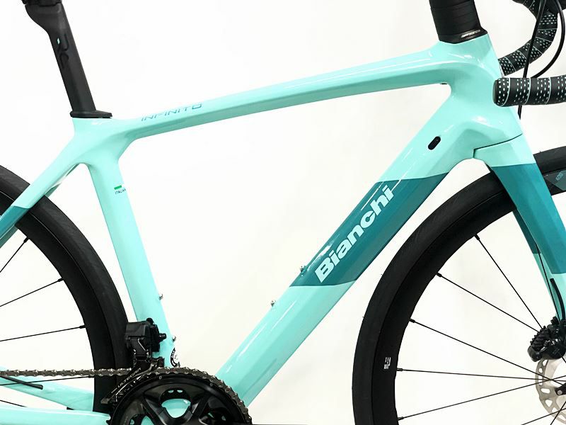 超美品 ビアンキ BIANCHI INFINITO CV DISC ULTEGRA Di2 12速 油圧DISCブレーキ 2023年  カーボンロードバイク 50サイズ チェレステ