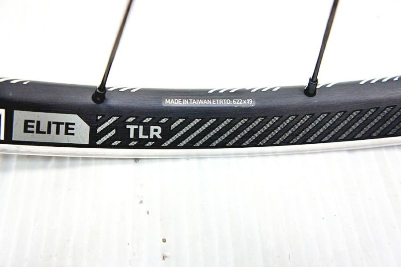 ▽▽ボントレガー BONTRAGER PARADIGM ELITE TLR ホイール 前後 セット シマノフリー 11速 アルミ  （サイクルパラダイス福岡より配送）