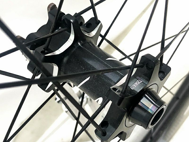 ZIPP404 DB カーボンホイール 41b5qVMcrvL.jpg_BO30,255,255,