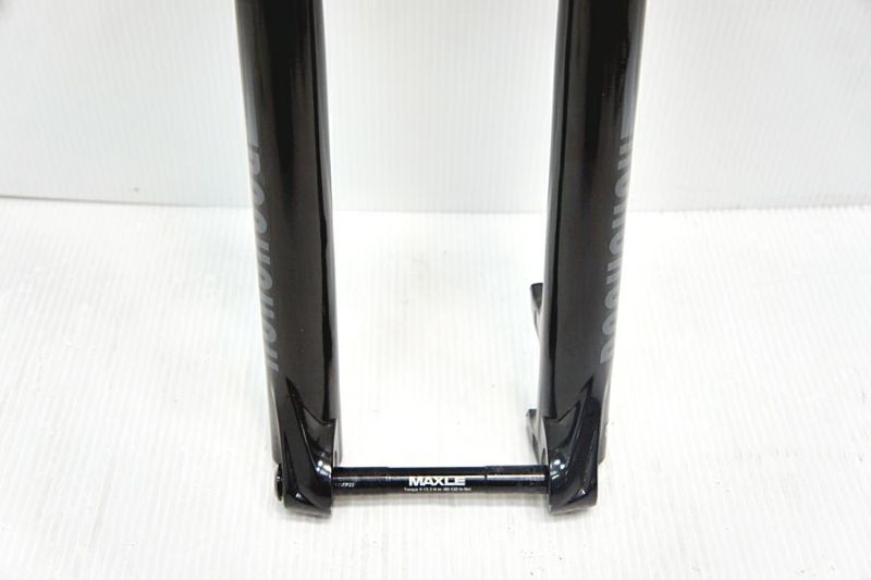 ▽▽ロックショックス ROCKSHOX RECON SILVER MTB サスペンション フロントフォーク 29インチ 15×110Boost  140mmトラベル（サイクルパラダイス福岡より配送）