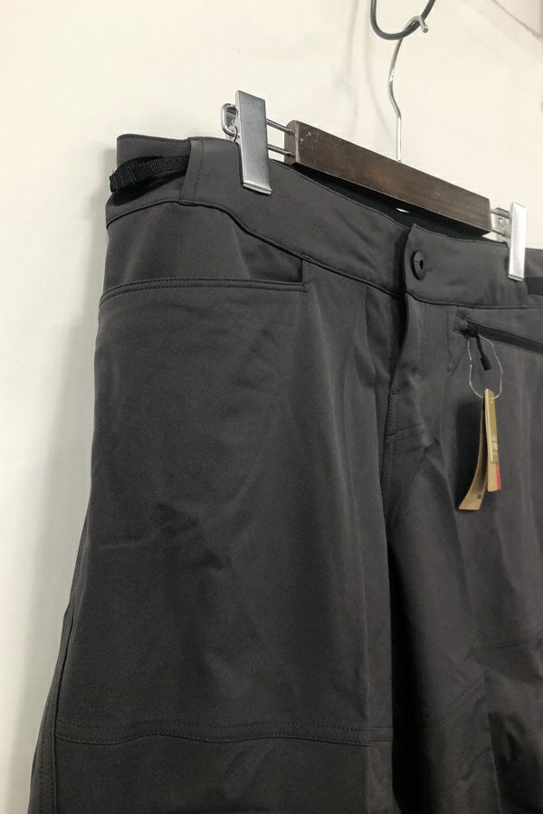 未使用品 Specialized スペシャライズド TRAIL SHORTS トレイル ショートパンツ サイズ32 チャコール