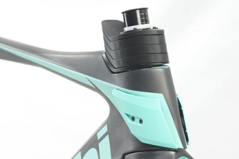 ◇◇未使用 ビアンキ BIANCHI オルトレ OLTRE PRO DISC 2023-25