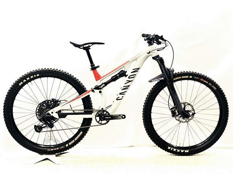Neuron CF 8 | CANYON JP