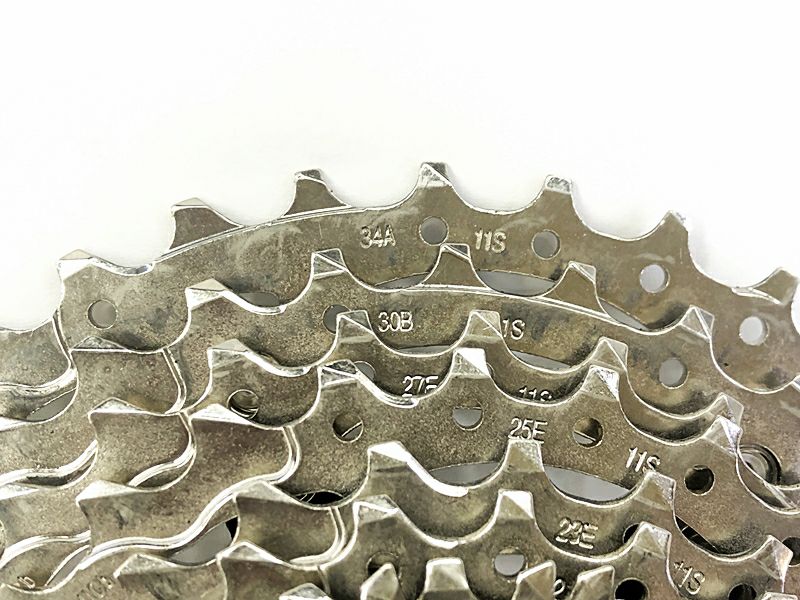 美品 シマノ SHIMANO CS-HG700-11 11-34T 11速 スプロケット 〇