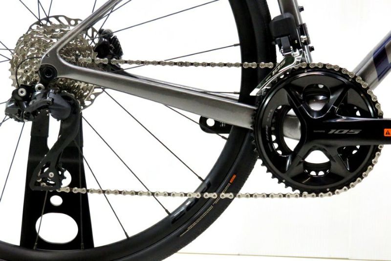 プライスダウン開始】ジャイアント GIANT DEFY ADVANCED1 105