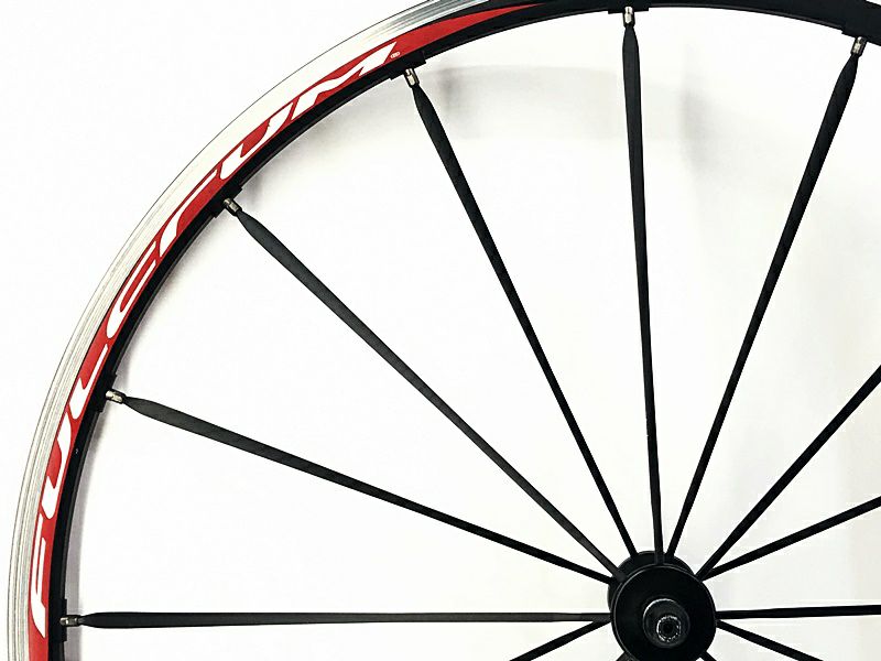 フルクラム レーシングクアトロ RACING QUATTORO CARBON
