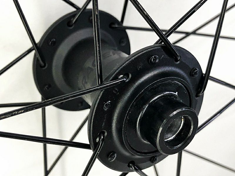 ボントレガー Paradigm Comp 25 TLRホイール Paradigm Comp 25 TLR Disc Road Wheel（フロントホイール