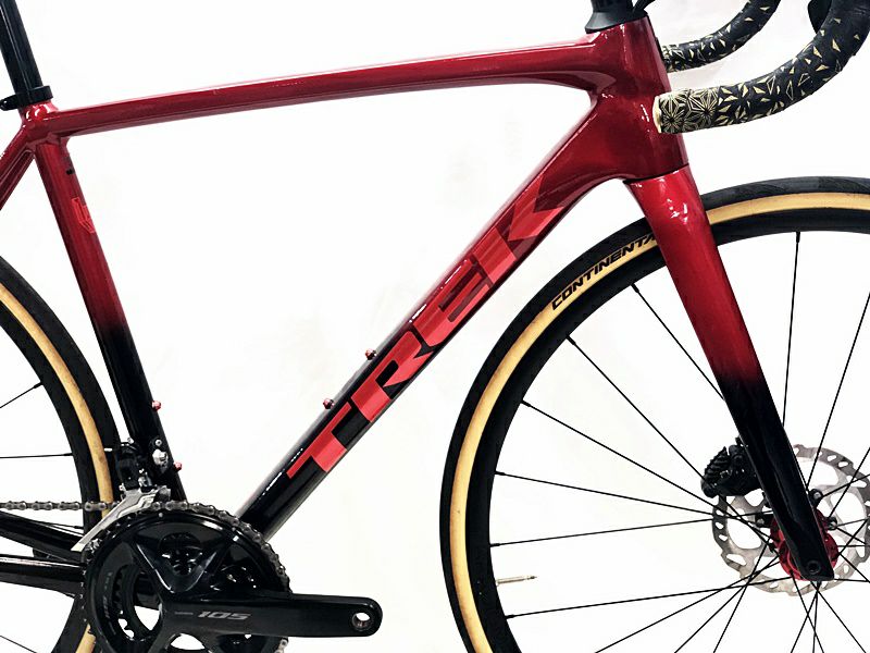 Trek ロードバイク ブラック/レッド　emonda ALR 2025 Trek Émonda ALR 5 | 軽量アルミロードバイク | Shimano