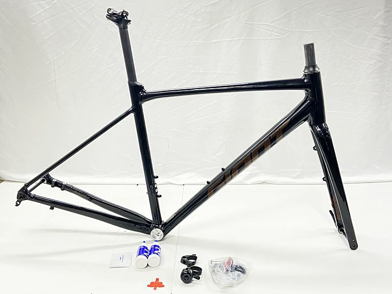 000000049365-01-l.jpg?t=