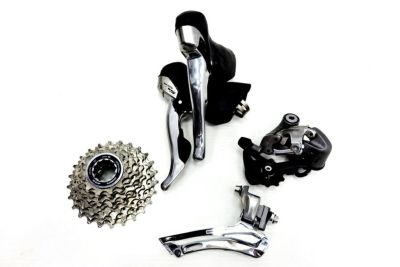 ★★シマノ SHIMANO 105 ST-5700 / FD-5800 / RD-5800 CS-5700 4種セット 2×10速 12-25T（サイクルパラダイス山口より配送)