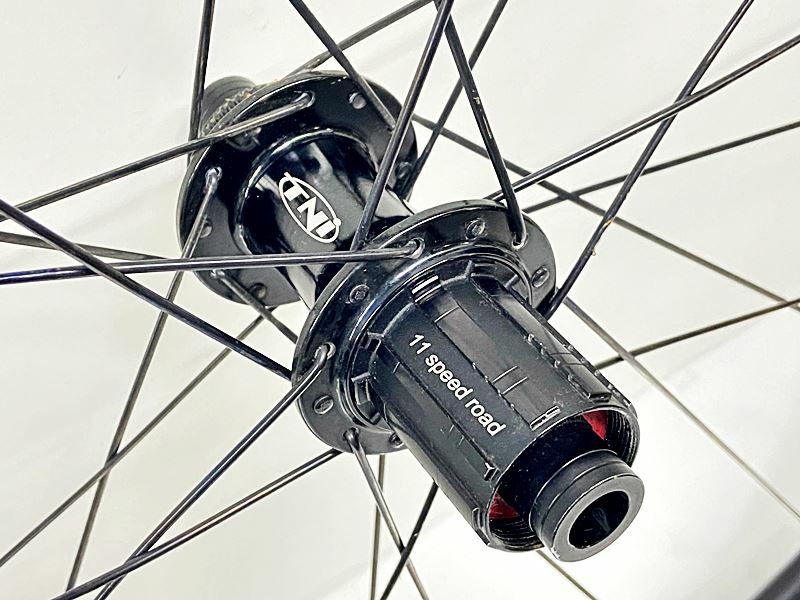 TNI Evolution Light チューブラータイヤ カーボン 11s ○TNI Evolution light ハブ ノンブランド カーボンリム シマノ