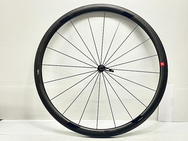 3T ORBIS II C35 TEAM カーボンホイール　リアのみ 3T ORBIS II C35 TEAM カーボンホイール リアのみ