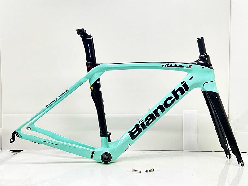 最終下げ！⭐️超美品⭐️Bianchi Oltre XR3 Geometry Details: Bianchi Oltre XR3 2023