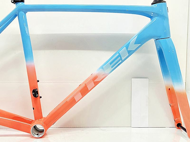 トレック TREK EMONDA ALR5 ロード 52サイCoral Fade トレック TREK EMONDA ALR5 ロード 52サイCoral Fade TREK