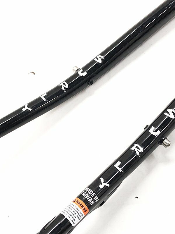 サーリー ストラグラー［フレーム　フロントフォーク］ サーリー SURLYの自転車/アトミック サイクル
