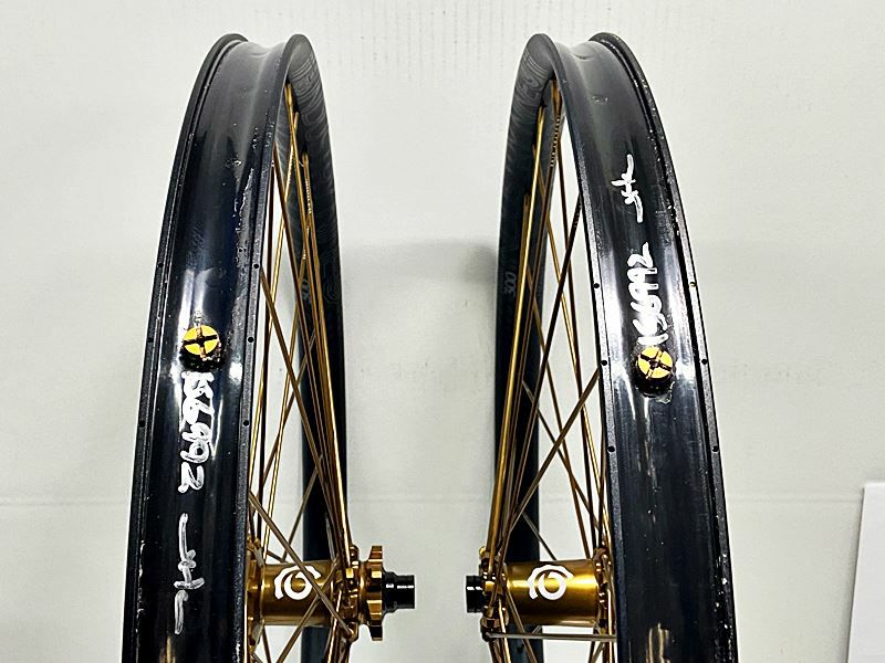 期間限定価格！INDUSTRY NINE 29er フロントホイールのみ Industry Nine Torch Ultralight 24 Hole 27.5