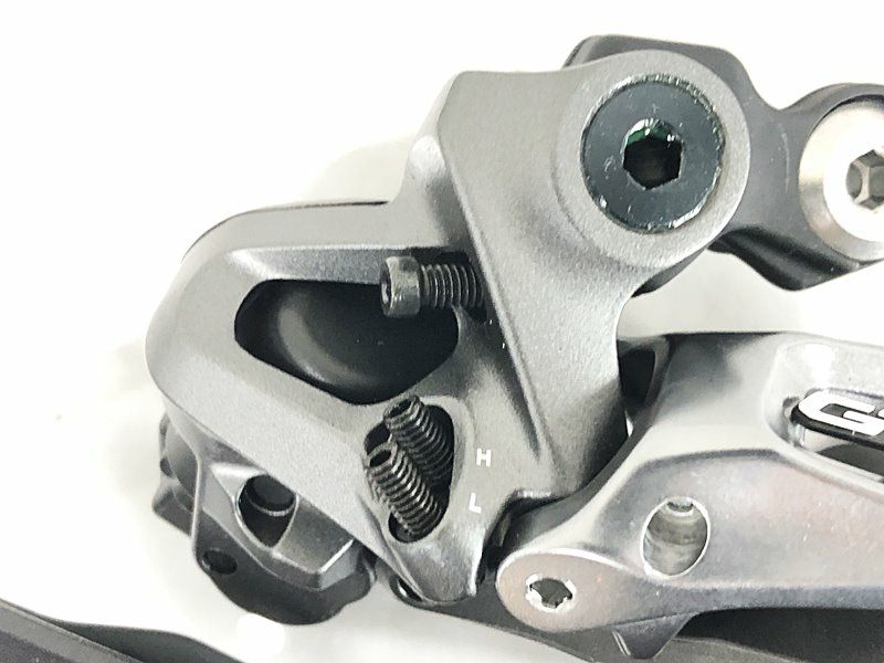 シマノGRX RD-RX815 Di2 新品未使用 SHIMANO（シマノ）RD-RX815 Di2 リアディレーラー ミドルケージ