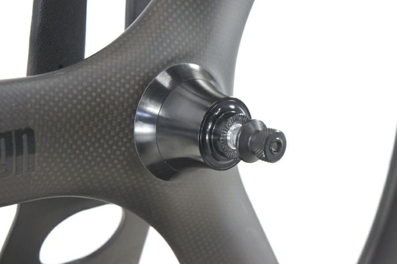Kitt design Carbon Tri-SpokeWheelフロント451 Tern ホイール Kitt design Carbon Tri-spoke Front Wheel 100mm