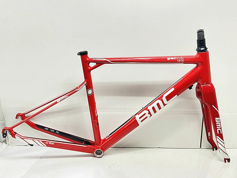 海外ファッションブランド通販サイト【公式】 訳アリ ビーエムシー BMC グランフォンド GRANFONDO GF02 ロード 自転車本体