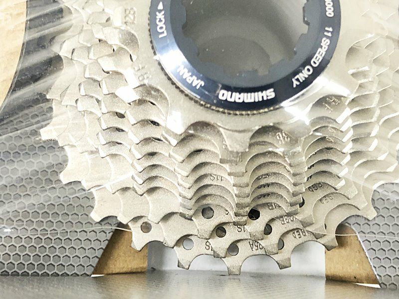 未使用品 シマノ SHIMANO アルテグラ ULTEGRA CS-R8000 11S 11