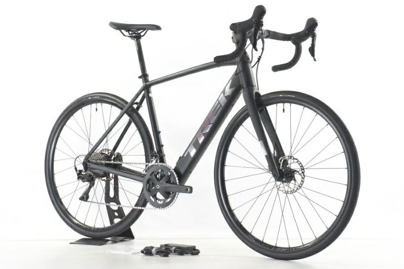 Trek 105 ロードバイク グレー/ブラック トレックの24年シン・105(12段)搭載モデル、ドドーンとご紹介