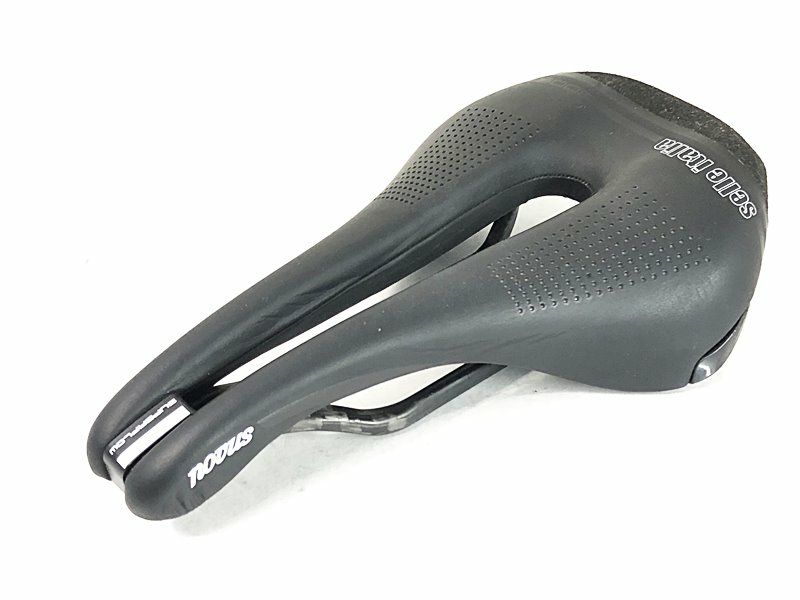 セライタリア　novus boost サドル　カーボンレール Amazon | SELLE ITALIA(セライタリア) NOVUS BOOST C/K BLK L
