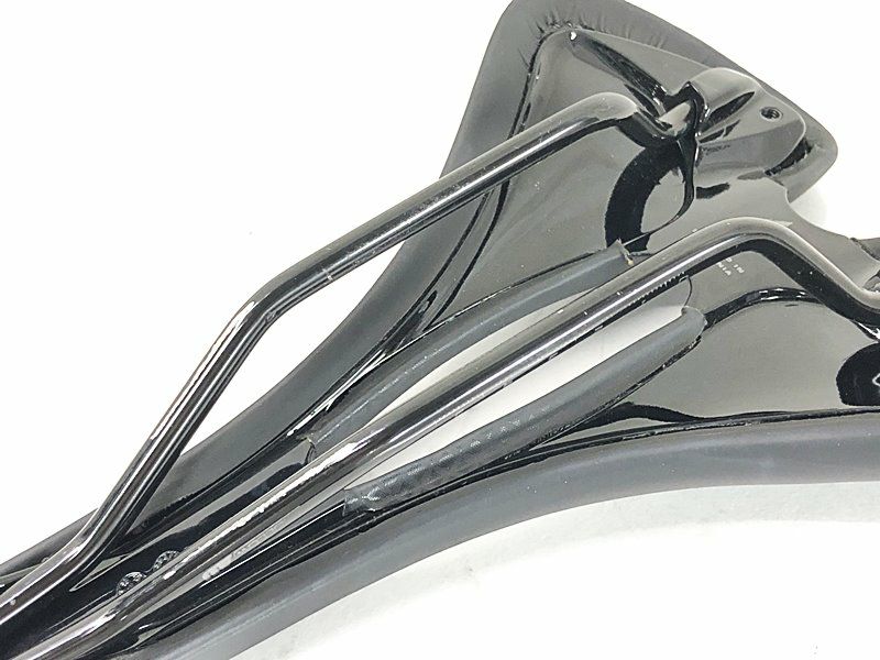SPECIALIZED　OURA サドル Specialized Oura Expert Gel saddle