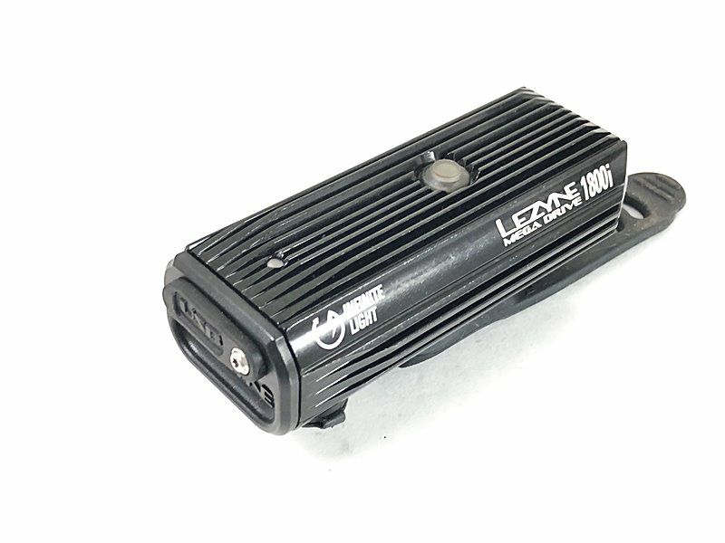 Lezyne レザイン Mega Drive 1800i フロントライト 爆光 Lezyne レザイン Mega Drive 1800i フロントライト 爆光 Lezyne