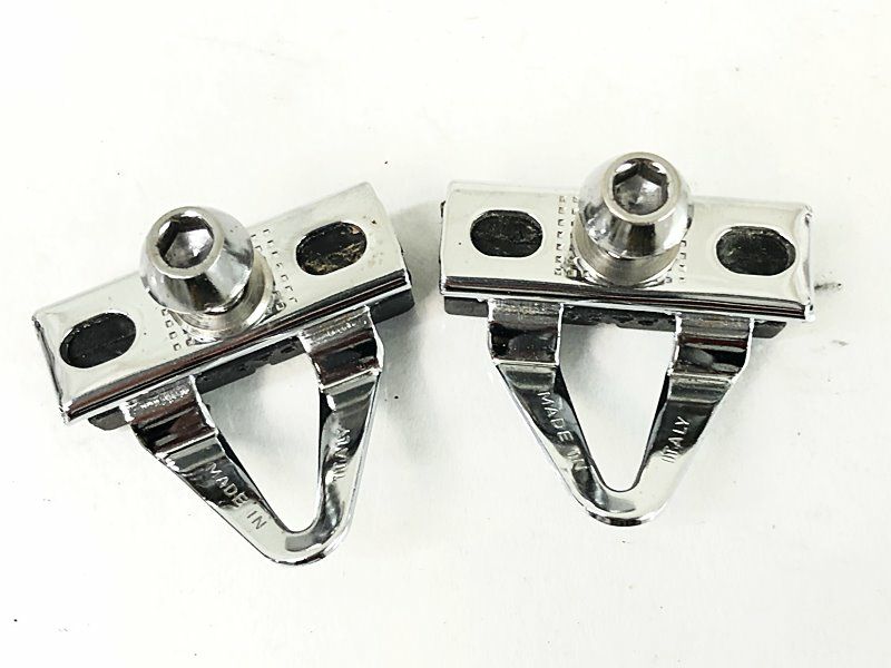 未使用品 カンパニョーロ CAMPAGNOLO キャリパーブレーキ用ブレーキ