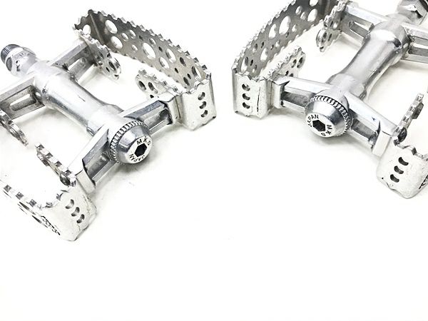 sim works シムワークス バブリーペダル シルバー 足を乗せたくなるペダル – SimWorks by MKS Bubbly Pedal