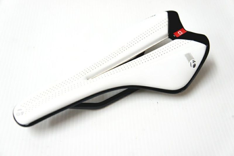 BONTRAGER XXX サドル ホワイト/ブラック JG982 ボントレガー BONTRAGER パラダイム Paradigm XXX サドル