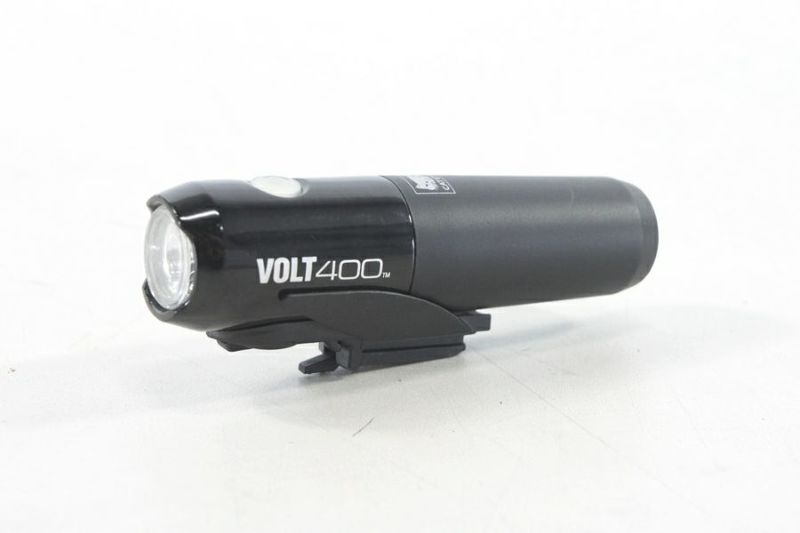 【中古美品】CATEYE VOLT400 自転車用フロントライト 2個セット CATEYE（キャットアイ）VOLT400（ボルト400）フロントライト