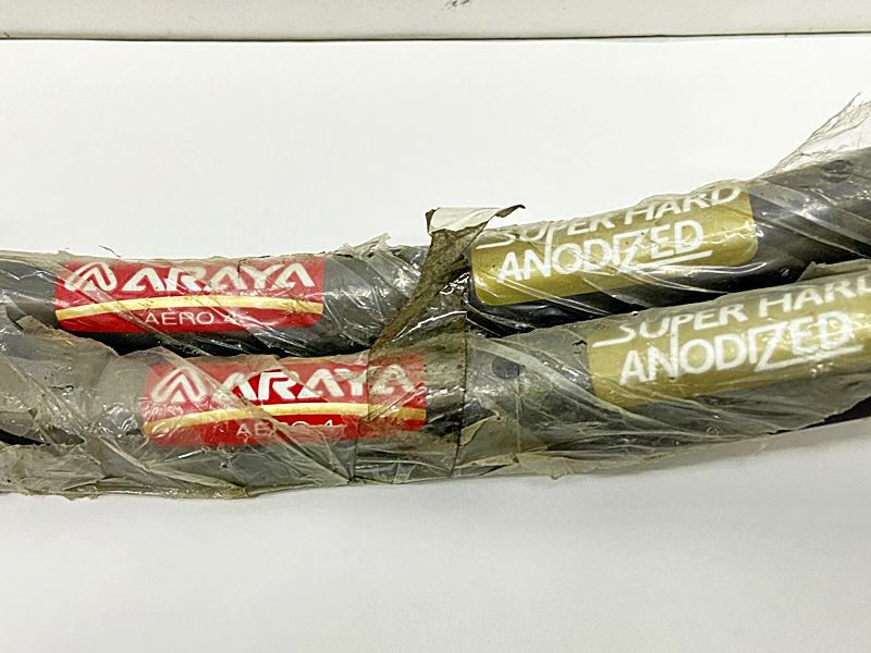 大感謝・大決算セール】未走行品 アラヤ ARAYA エアロ AERO4 リム2本