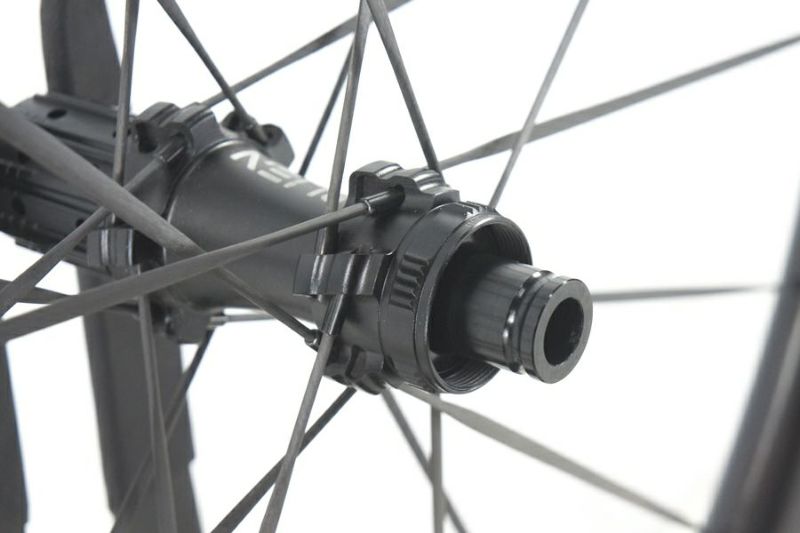 ◇◇エイリアン 8LIEN L6W カーボン チューブレスレディ リアホイール